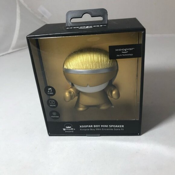 Xoopar Boy Mini Wireless Speaker Lights Up Remote Selfie Taking Gold New in Box - Picture 1 of 7